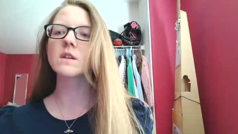 AngelicAngel online show from April 3, 9:33 pm