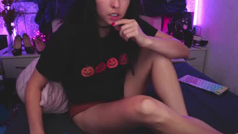 Snapshot of angelika_rouge chatting on October 2, 5:34 pm Angelika Rouge online show from October 2, 5:34 pm