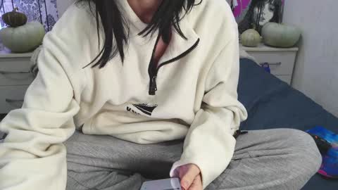 Angelika Rouge online show from November 3, 5:14 pm