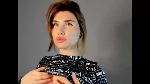 Arina Catwoman online show from March 3, 9:59 pm