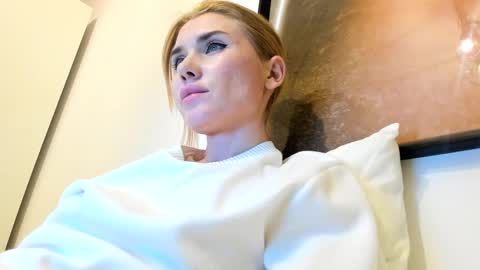 Arina Catwoman online show from December 31, 6:13 pm