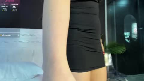 angelina_hilton online show from May 8, 12:33 pm