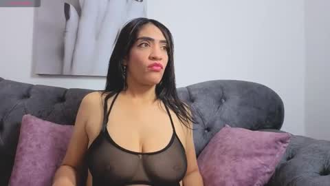 Snapshot of angelinaa__smith chatting on September 25, 7:43 pm angelinaa__smith online show from September 25, 7:43 pm
