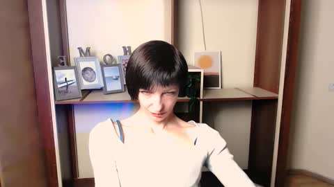 Angelina online show from November 8, 8:17 am