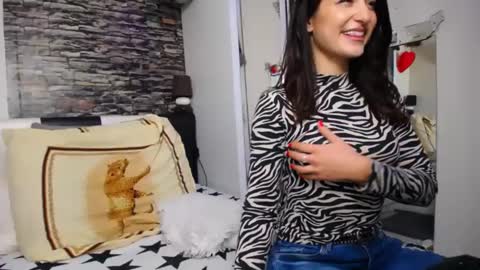 Snapshot of angelique_an chatting on December 5, 6:06 pm Angelique. Lets catch fire with pleasure and float in relaxation online show from December 5, 6:06 pm