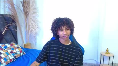 Angel online show from December 3, 8:53 pm