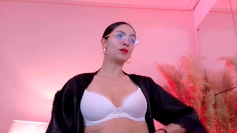 Angel online show from March 1, 6:11 pm