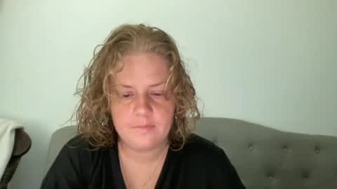 Snapshot of angeloflight273360 chatting on October 6, 2:13 pm Angel of Light online show from October 6, 2:13 pm
