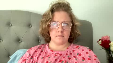 Snapshot of angeloflight273360 chatting on February 16, 8:00 pm Angel of Light online show from February 16, 8:00 pm