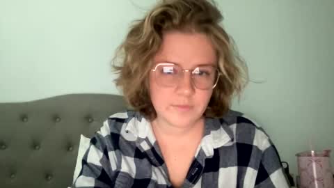 Snapshot of angeloflight273360 chatting on February 14, 2:23 pm Angel of Light online show from February 14, 2:23 pm