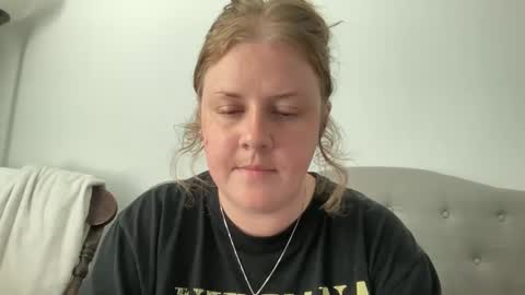 Snapshot of angeloflight273360 chatting on September 21, 9:41 pm Angel of Light online show from September 21, 9:41 pm