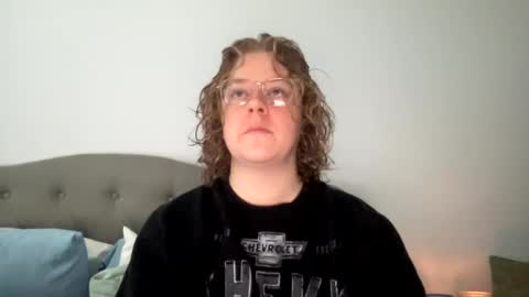 Snapshot of angeloflight273360 chatting on February 25, 2:26 pm Angel of Light online show from February 25, 2:26 pm