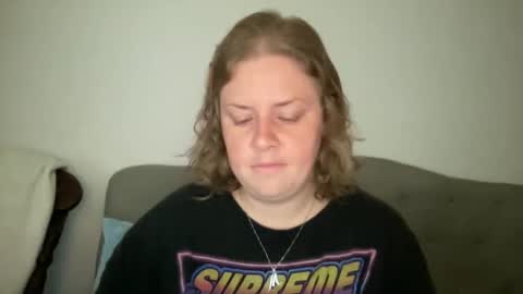 Snapshot of angeloflight273360 chatting on September 29, 12:59 pm Angel of Light online show from September 29, 12:59 pm