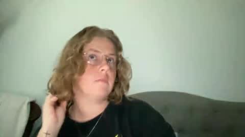 Snapshot of angeloflight273360 chatting on October 9, 12:54 pm Angel of Light online show from October 9, 12:54 pm
