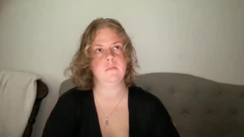 Snapshot of angeloflight273360 chatting on September 30, 12:59 pm Angel of Light online show from September 30, 12:59 pm