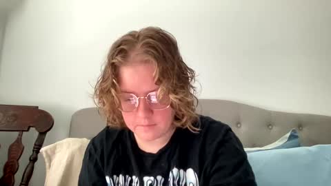 Snapshot of angeloflight273360 chatting on March 4, 6:39 pm Angel of Light online show from March 4, 6:39 pm