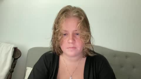 Snapshot of angeloflight273360 chatting on September 14, 3:13 pm Angel of Light online show from September 14, 3:13 pm