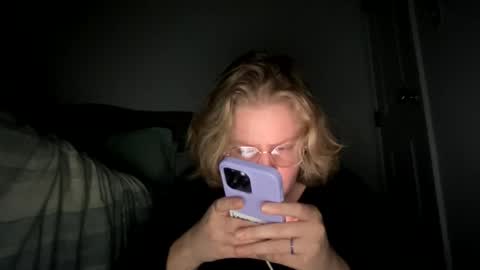 Snapshot of angeloflight273360 chatting on February 20, 11:32 pm Angel of Light online show from February 20, 11:32 pm