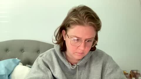 Snapshot of angeloflight273360 chatting on February 18, 5:31 pm Angel of Light online show from February 18, 5:31 pm