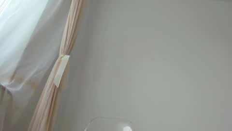 Snapshot of angeloflove_ chatting on October 3, 8:00 am Raiss online show from October 3, 8:00 am