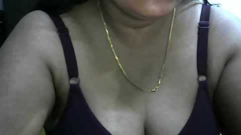angelpriya555 online show from November 3, 5:47 pm