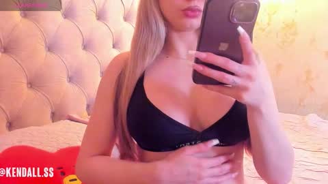 angelrose2323 online show from October 13, 5:31 am