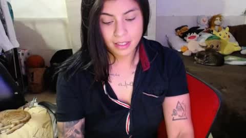 Snapshot of angelswhithe chatting on October 16, 9:57 pm angels online show from October 16, 9:57 pm