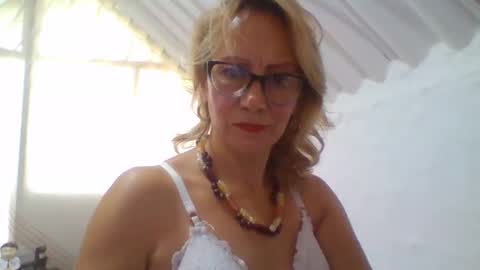 angelycute476334 online show from November 14, 8:22 pm