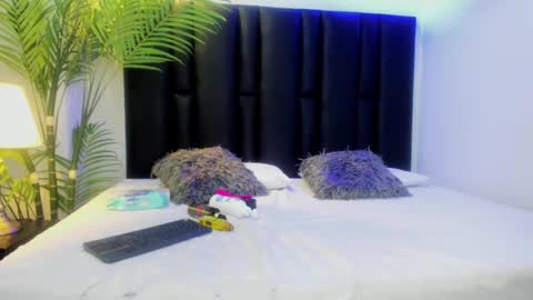 angi_lozano online show from September 14, 10:44 pm