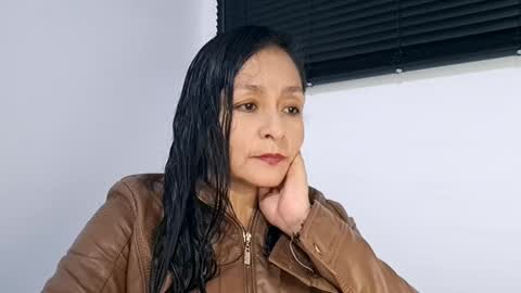 Angie online show from February 18, 12:05 am