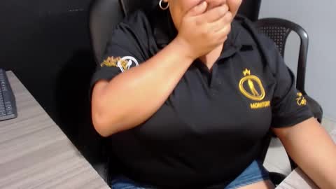 Snapshot of angy_ro12 chatting on October 11, 10:57 pm angy online show from October 11, 10:57 pm