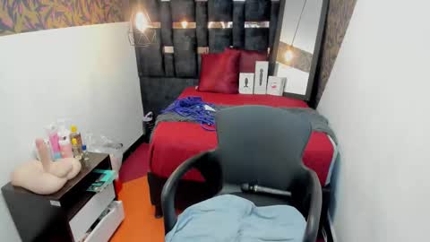 Snapshot of anhell7_ chatting on October 8, 10:16 pm Anhell online show from October 8, 10:16 pm