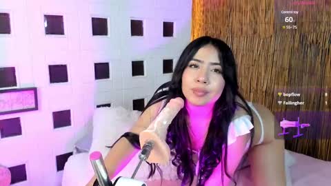 Snapshot of aniie_west chatting on March 6, 9:42 pm aniie_west online show from March 6, 9:42 pm