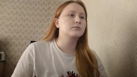 Snapshot of anika_lipps chatting on September 9, 9:31 am Anika online show from September 9, 9:31 am