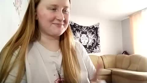 Snapshot of anika_lipps chatting on October 9, 9:26 am Anika online show from October 9, 9:26 am