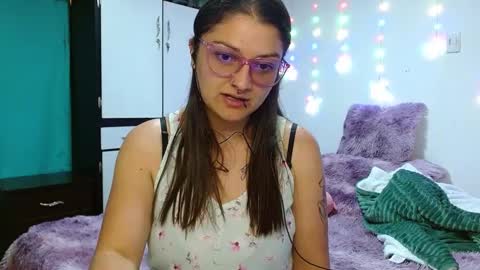 Valeri Villalobos   online show from December 29, 12:30 am