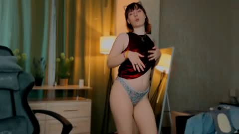 Maya online show from July 11, 2:09 pm