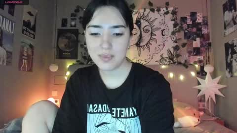 Snapshot of anisa_sweet chatting on February 8, 1:32 am Anisa Moan from LovenseWet from Tip MenuOpen for Private online show from February 8, 1:32 am