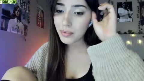 Snapshot of anisa_sweet chatting on October 12, 9:13 am Anisa Moan from LovenseWet from Tip MenuOpen for Private online show from October 12, 9:13 am