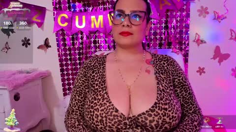Snapshot of anita_big31 chatting on December 31, 5:00 am anita online show from December 31, 5:00 am