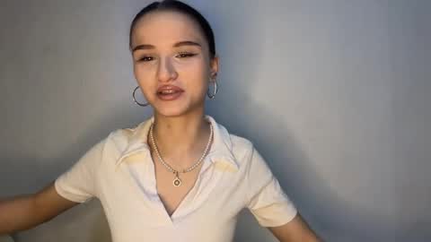 anitatynes online show from May 4, 2:45 pm