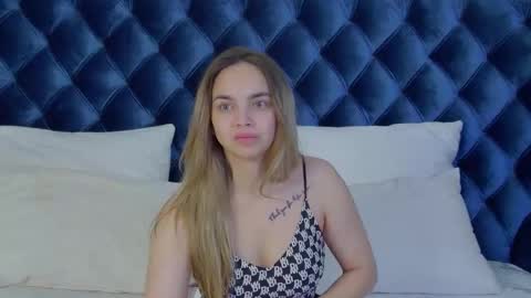 Snapshot of anitaventure chatting on October 18, 4:05 am AnitaVenture online show from October 18, 4:05 am