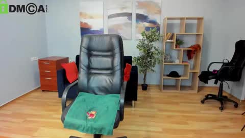 Anna Ditrih online show from November 11, 3:36 pm