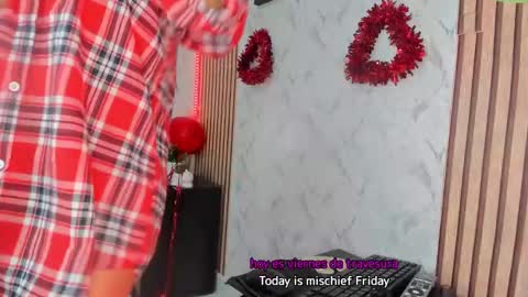 Snapshot of annaarela chatting on September 19, 12:31 pm Annaarela online show from September 19, 12:31 pm