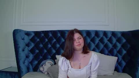 AnnaBanksy online show from April 26, 1:42 pm