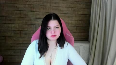 AnnaBanksy online show from April 25, 4:25 am