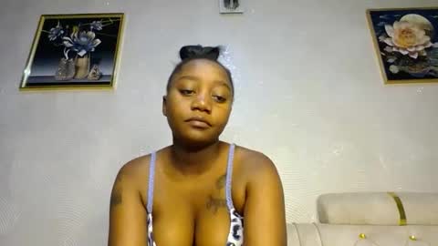 Snapshot of annabel038 chatting on February 25, 4:57 pm Annabel online show from February 25, 4:57 pm