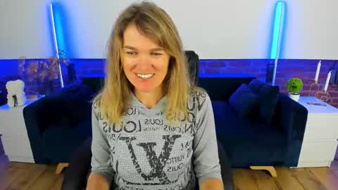 Snapshot of annabel_xxx chatting on September 20, 5:43 am Annabel online show from September 20, 5:43 am