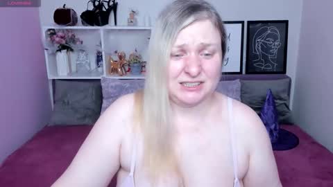 AnnaCherri online show from October 29, 4:03 am