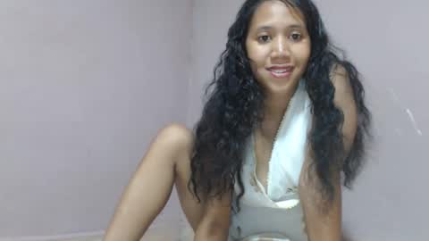 Snapshot of annahhotgirl chatting on February 15, 6:33 pm annahhotgirl online show from February 15, 6:33 pm